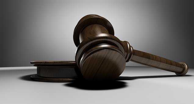 judge-3665164__340.jpg - site by LawsOnline.com